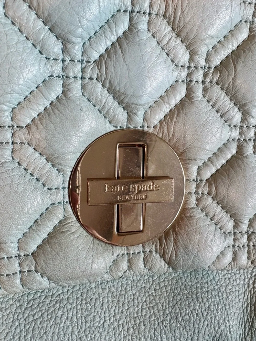 NWOT Kate Spade Emerson Place Vivenna Quilted Leather Shoulder Bag - Silver HW - Picture 3 of 16